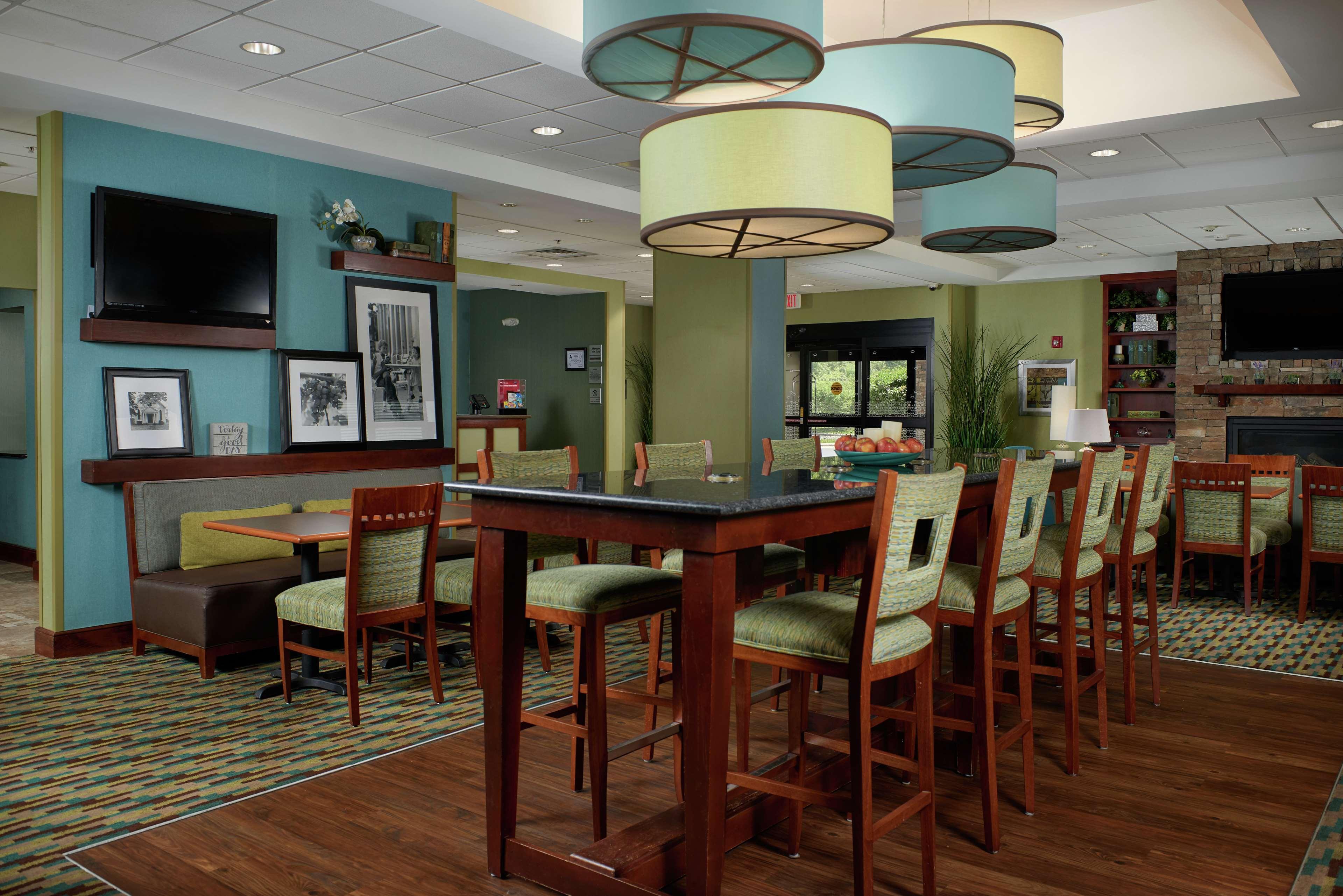 Hampton Inn Bermuda Run / Advance Eksteriør bilde