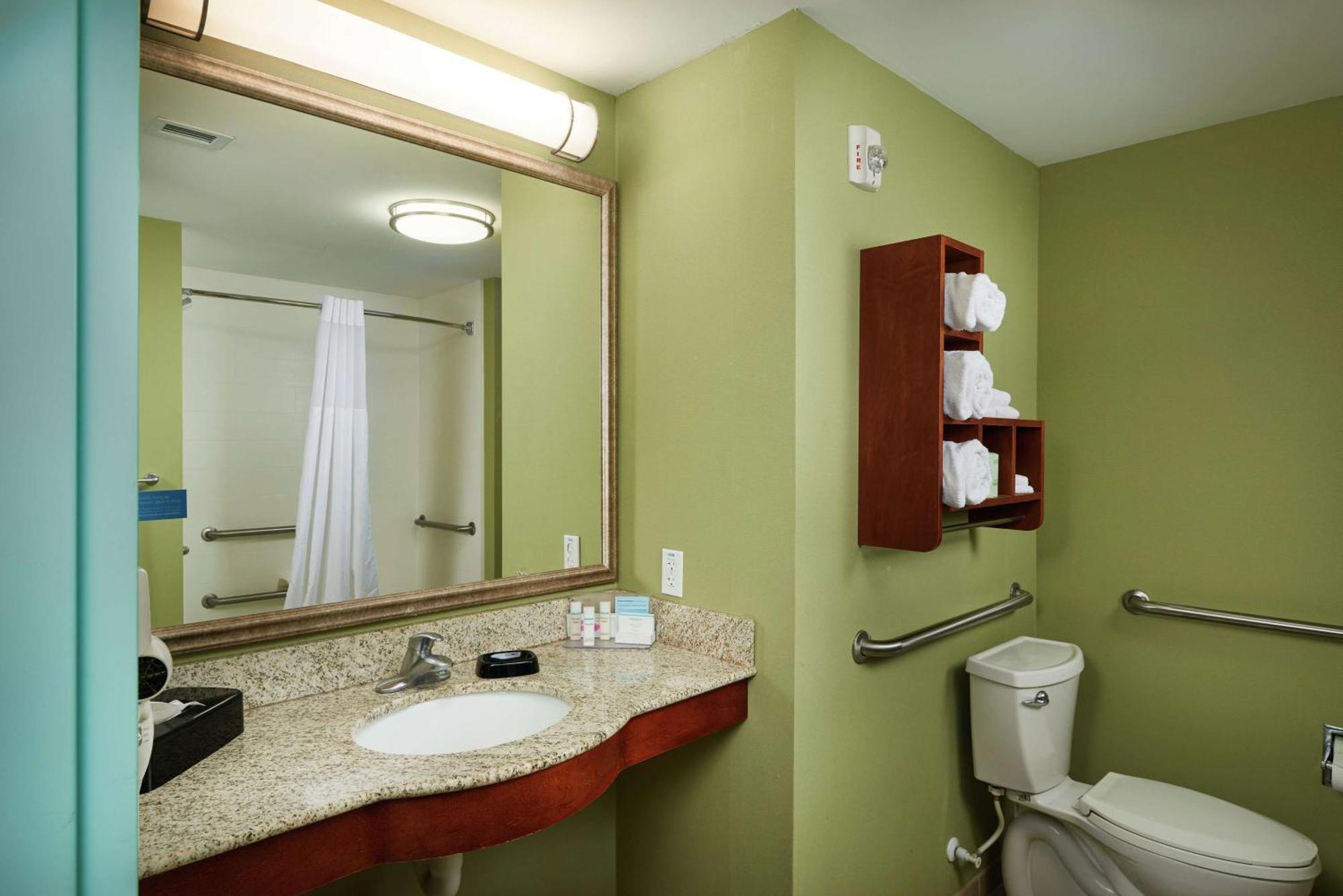 Hampton Inn Bermuda Run / Advance Eksteriør bilde