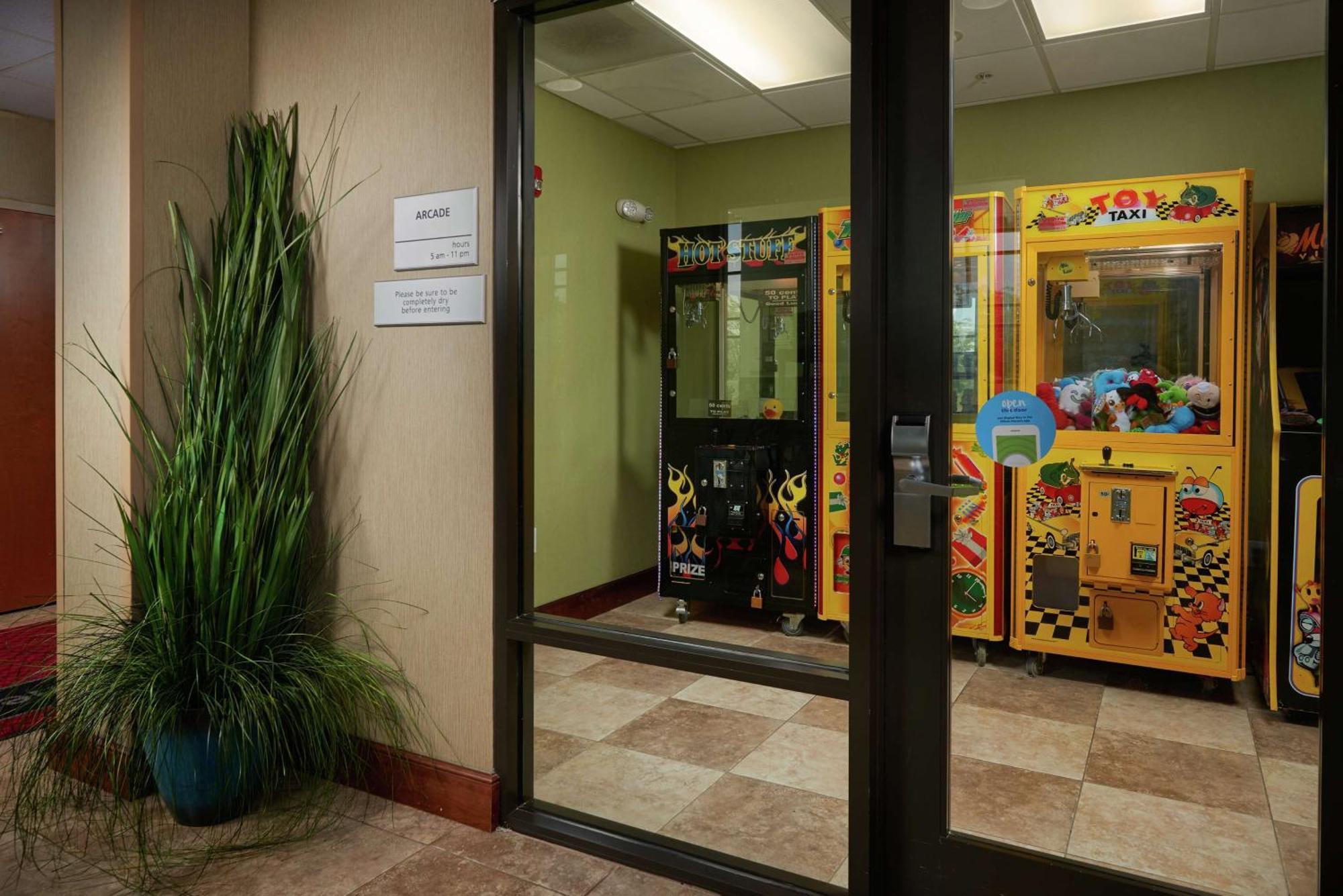 Hampton Inn Bermuda Run / Advance Eksteriør bilde