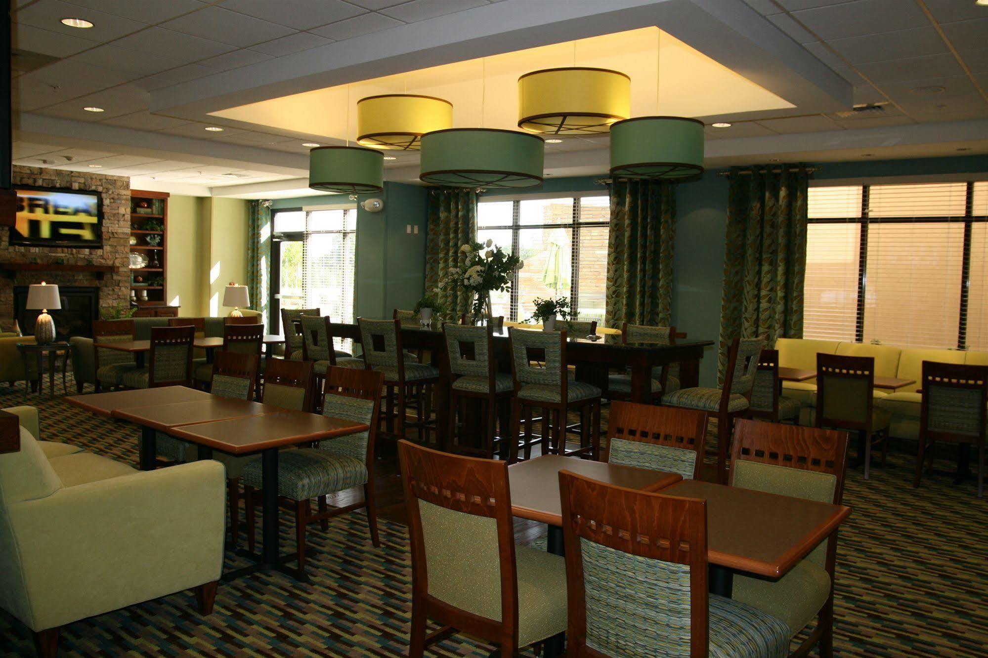 Hampton Inn Bermuda Run / Advance Eksteriør bilde